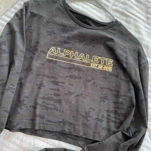 Alphalete long sleeve shirt